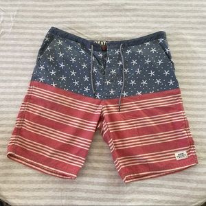 Men’s Katin American flag board shorts size 34, large